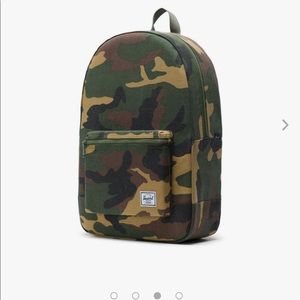Herschel Daypack Woodland Camo